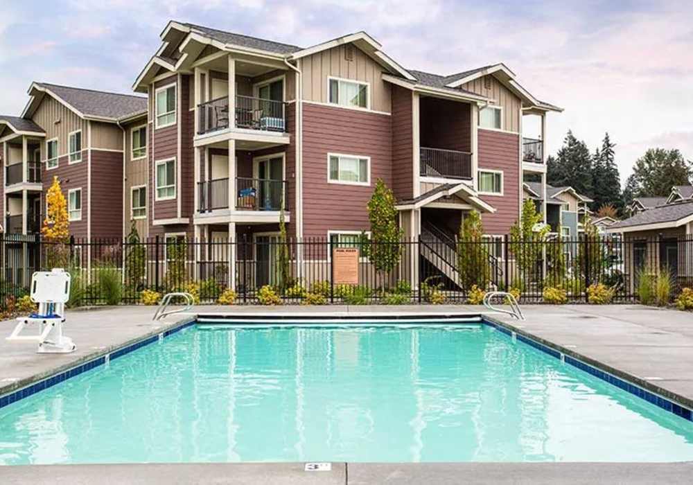 The sparkling swimming pool at Copper Lane in Vancouver, Washington