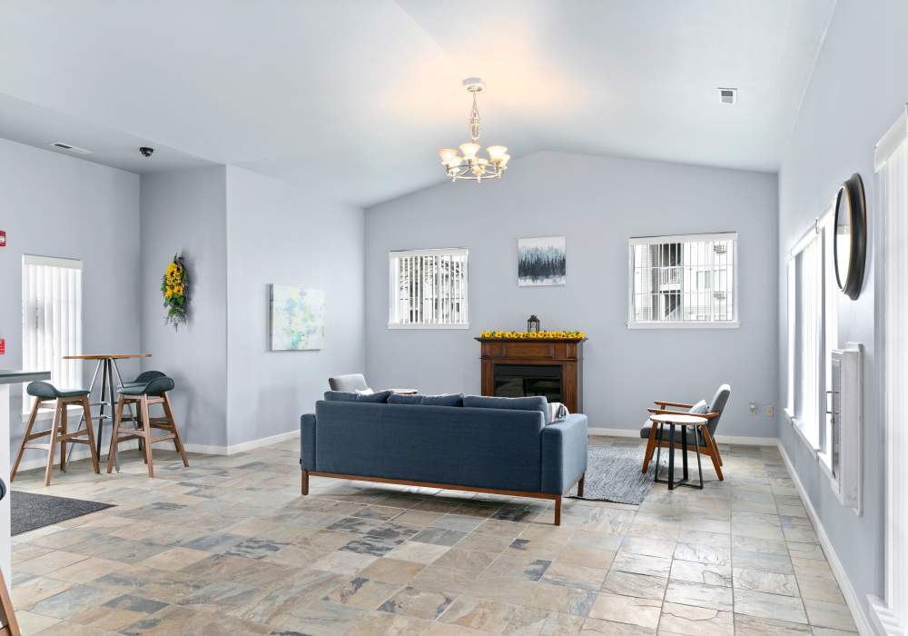  A stylish living room at Heron Creek Apartments in Moses Lake, Washington