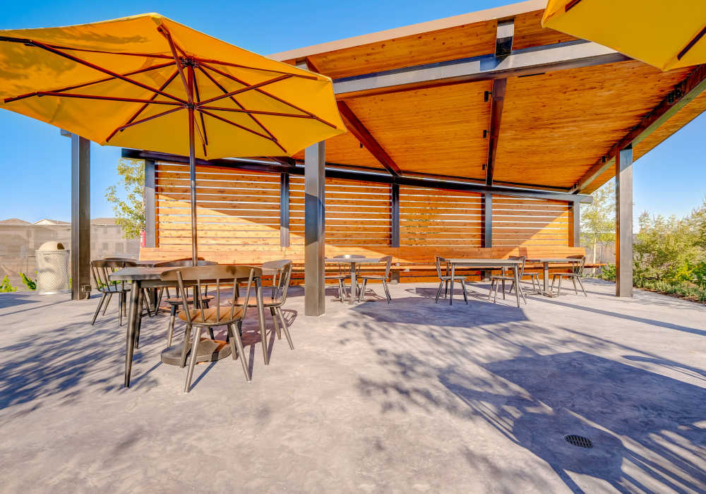 Relaxing outdoor lounge area at BB Living Trails Edge in Centennial, Colorado