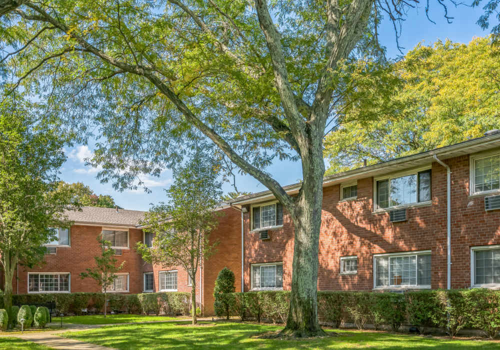 Unique apartments at Eagle Rock Apartments at Mineola in Mineola, New York