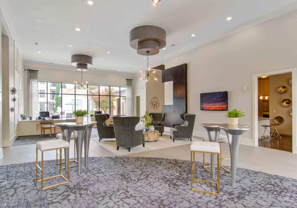 Clubhouse with multiple seating options at Twenty25 Barrett in Kennesaw, Georgia