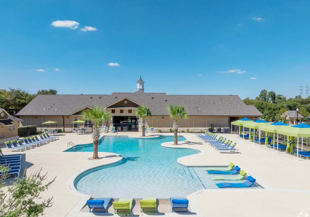 Sparkling pool at Davies Ranch in Austin, Texas