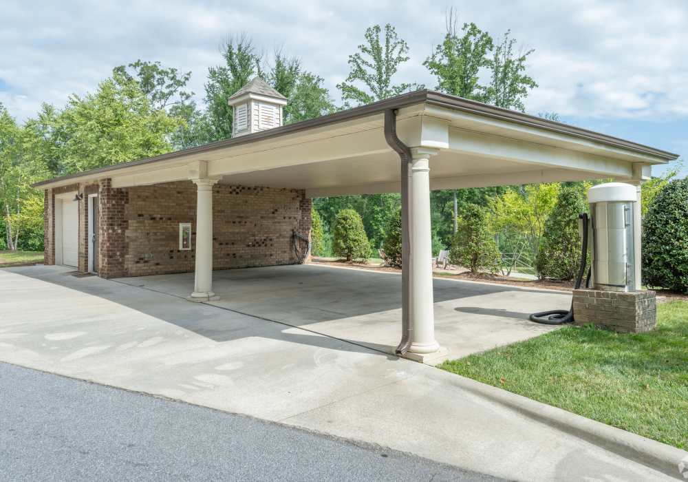 Resident Car care center at Greymont Village in Asheville, North Carolina