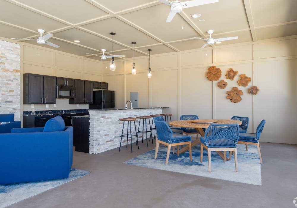Stylish Lounge Area at Edenbrook Ridge in Pflugerville, Texas
