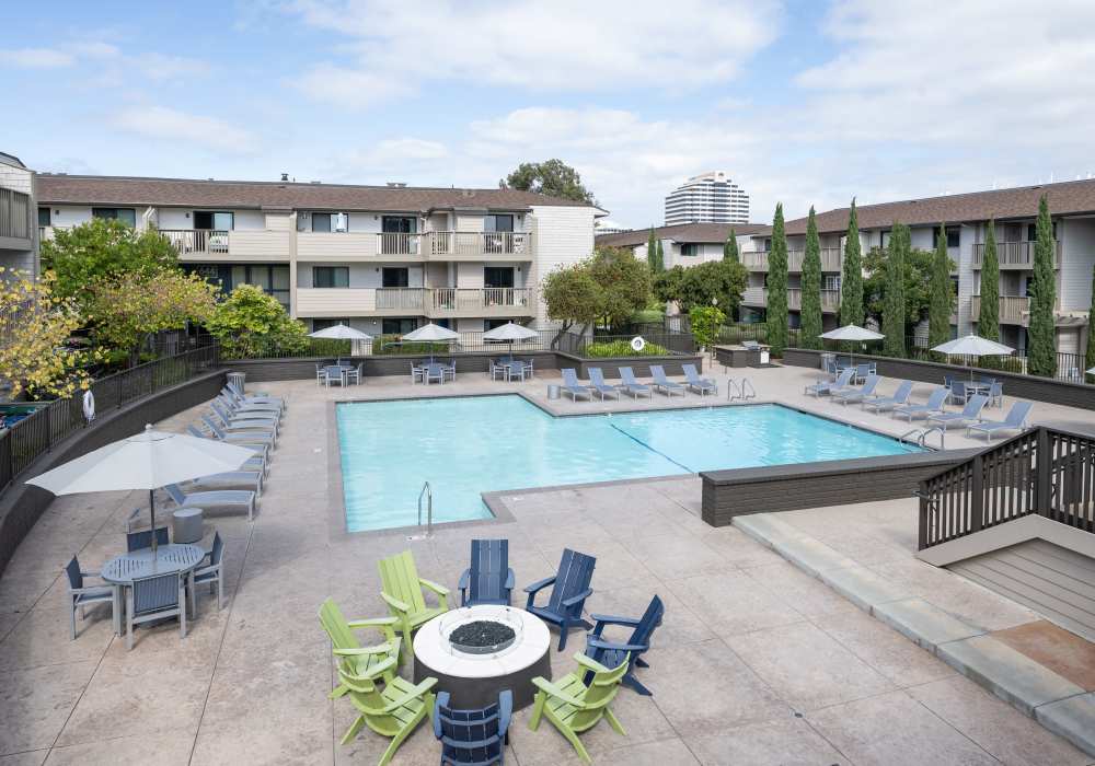 Poolside fire pit at Harbor Cove Apartments in Foster City, California