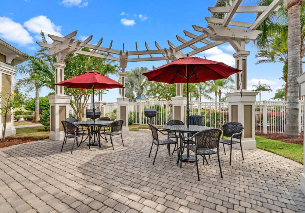 Outdoor patio at Victoria Park Apartments in Davenport,Florida