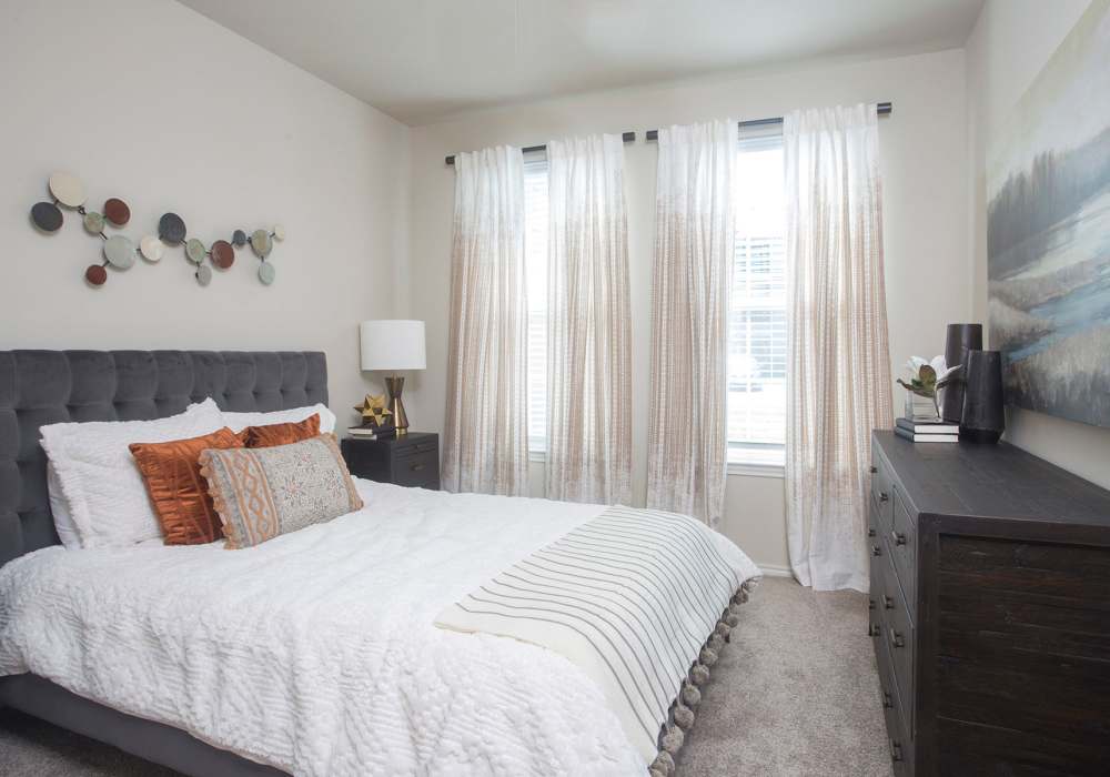 Model bedroom at Lakeside Villas in Baton Rouge, Louisiana