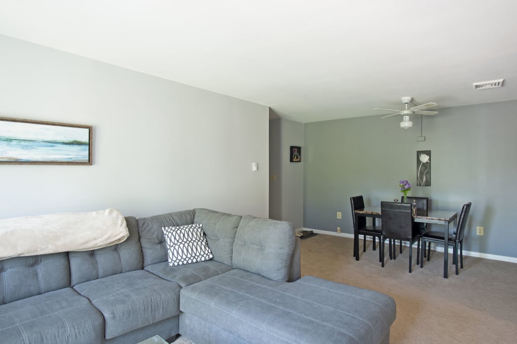 Living room at Horizon Ridge Apartments in East Greenbush