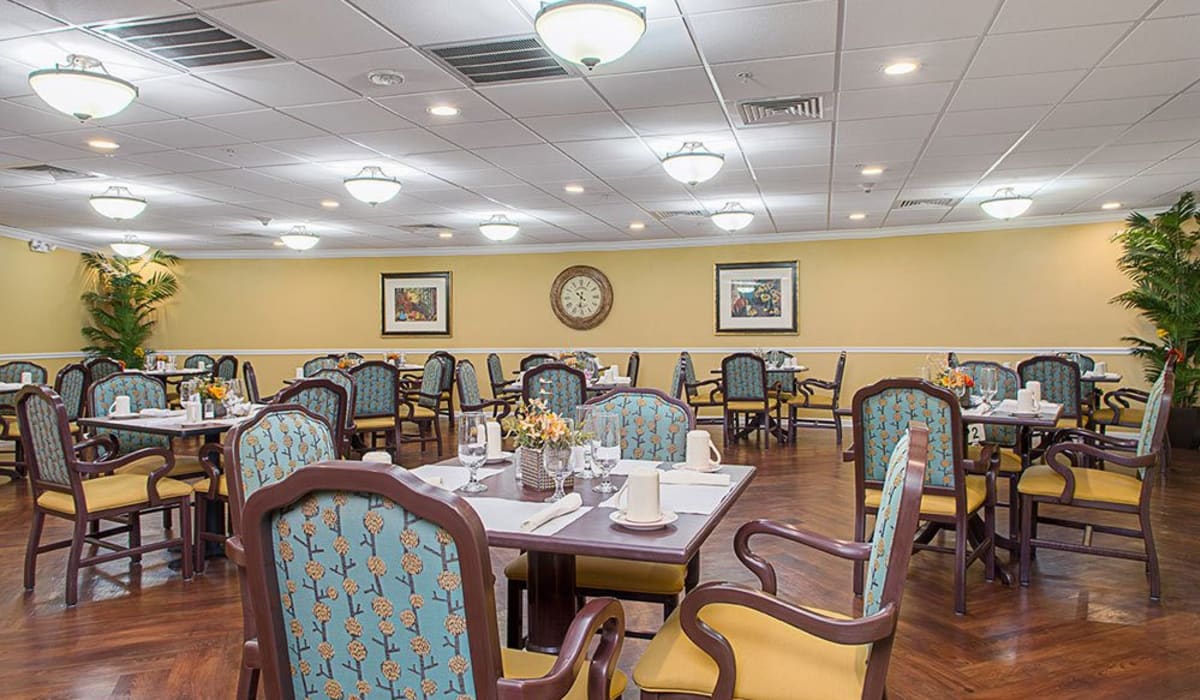 Community dining room at Grand Villa of Lakeland in Lakeland, Florida