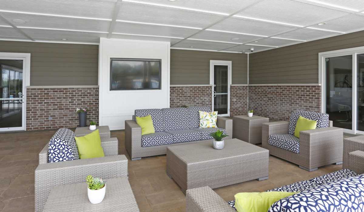 Outdoor lounging area at Bonterra Apartments in Fort Wayne, Indiana