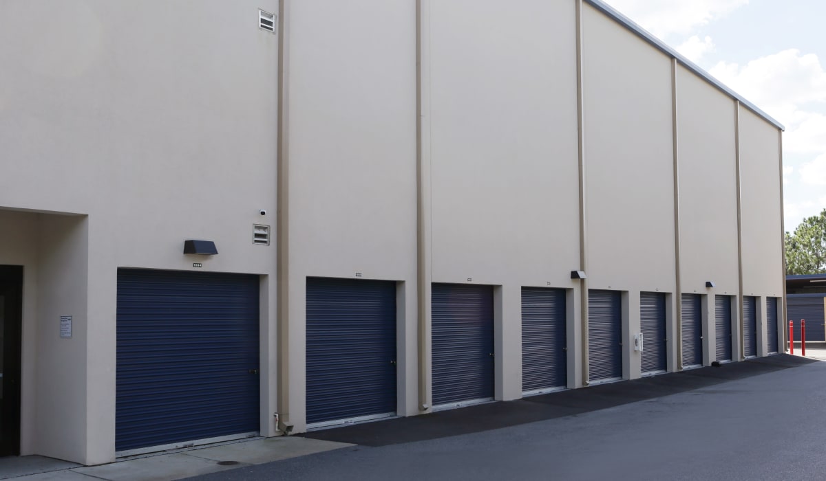 Exterior units at Midgard Self Storage in Bradenton, FL