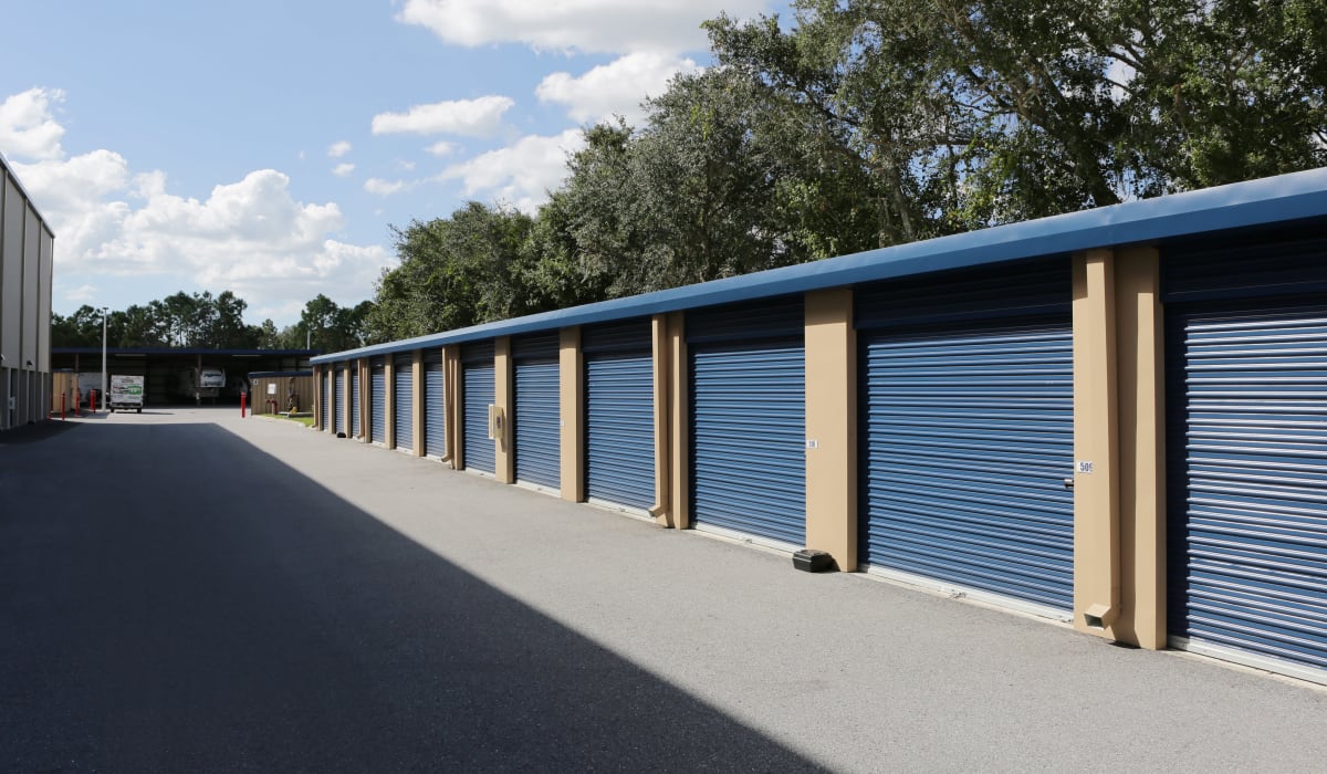 Exterior units at Midgard Self Storage in Bradenton, FL