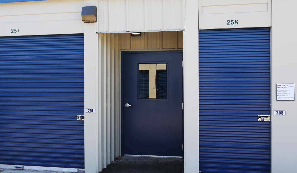 Exterior units at Midgard Self Storage in Newberry, FL