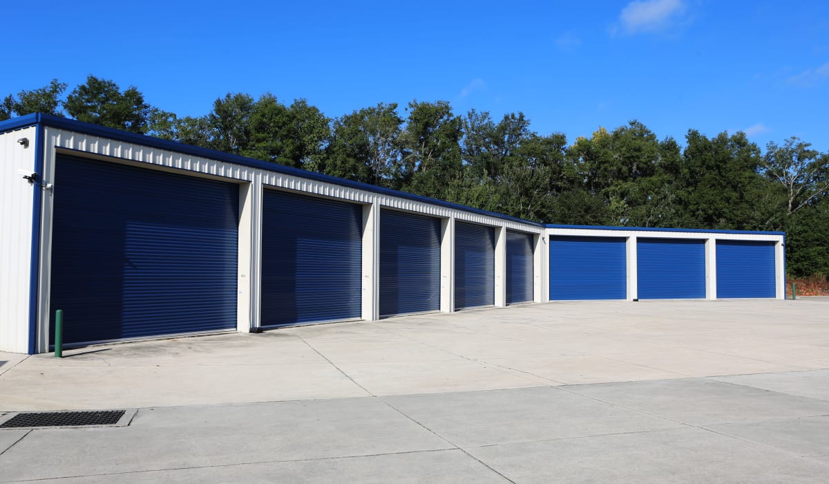 Exterior units at Midgard Self Storage in Newberry, FL
