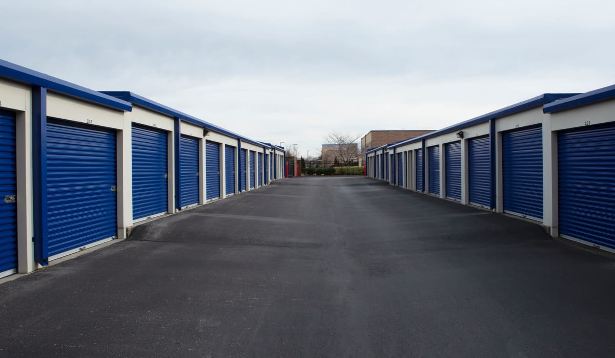 Drive up storage units at Midgard Self Storage in Murfreesboro, TN