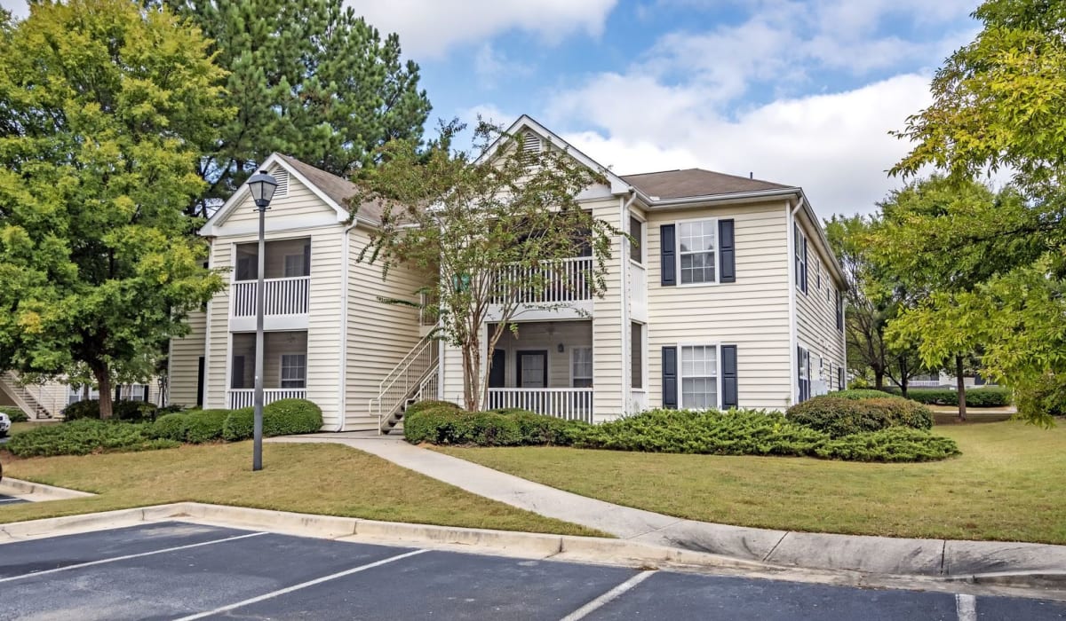 Exterior of building at Evergreen Commons in Union City, Georgia