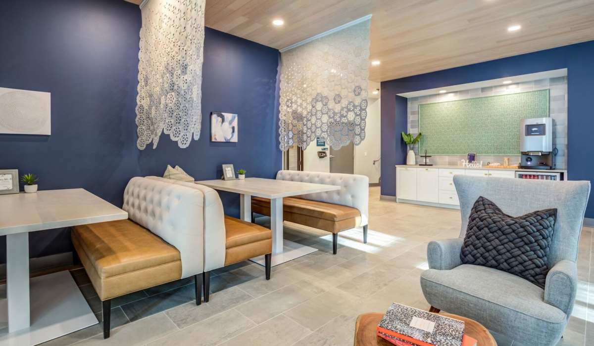Luxury living at Maple and Main Apartments in Downers Grove, IL