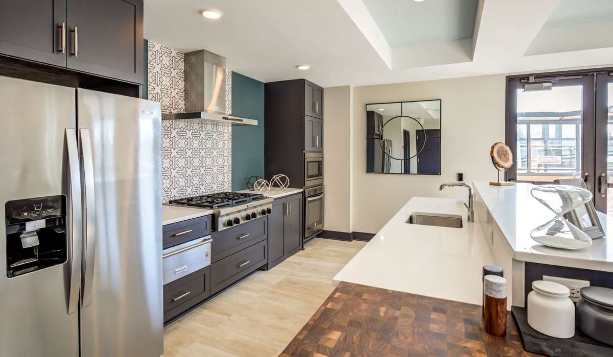 Luxury living at Maple and Main Apartments in Downers Grove, IL
