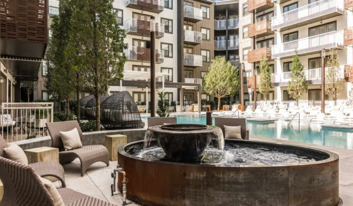 Exterior spa area The Shay in Nashville, Tennessee