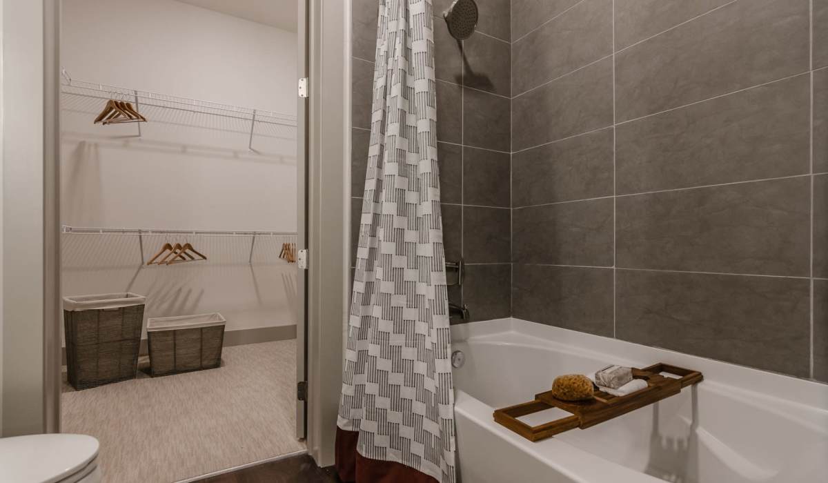 Apartment Bathroom The Shay in Nashville, Tennessee
