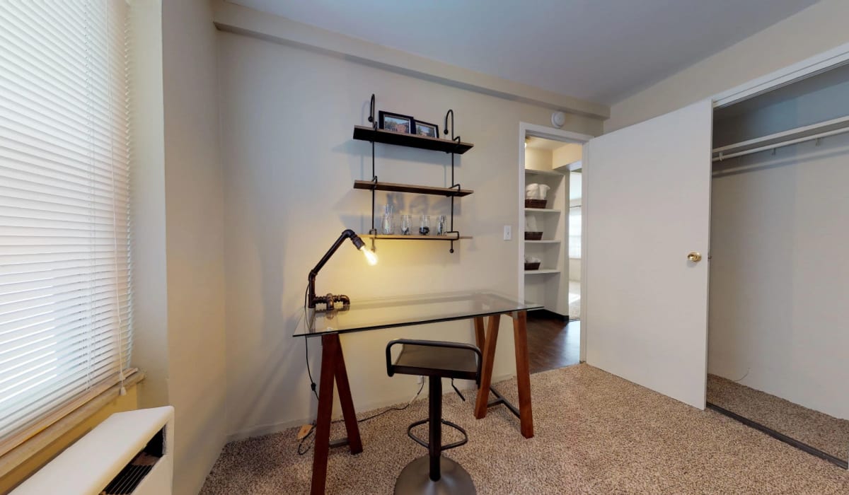 Photos of Rugby Square Apartments Apartments in Syracuse, NY