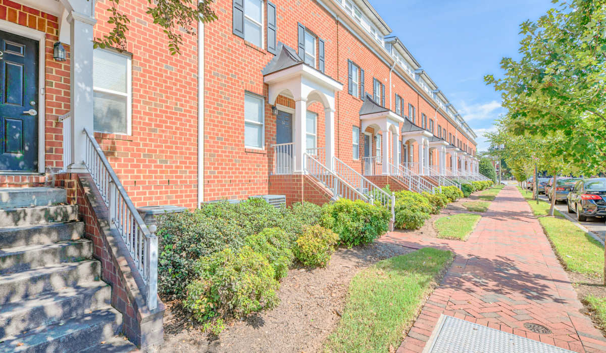 Model apartment exterior at Marshall Park in Richmond, Virginia