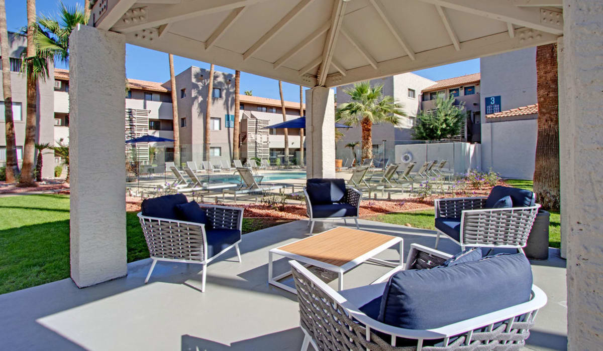Outdoor patio at Riverside Apartments in Tempe, Arizona