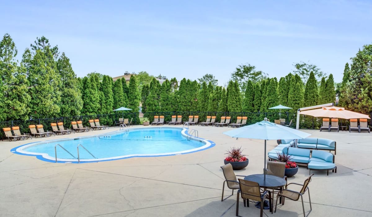 Photos of Reserve at Hoffman Estates in Hoffman Estates, IL