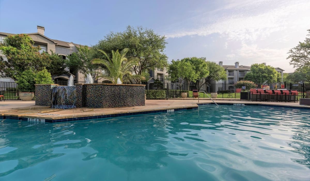 Pool at Sheffield Square in Grand Prairie, Texas