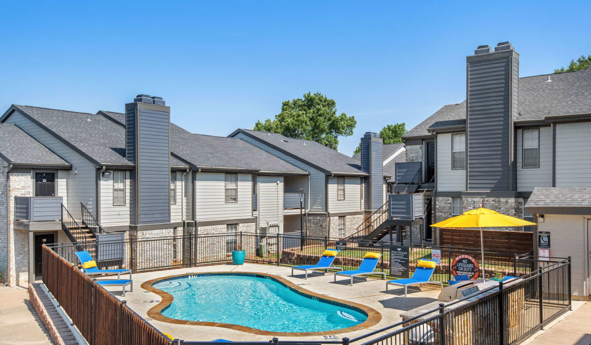 pool at Belmont Estates in Arlington, Texas