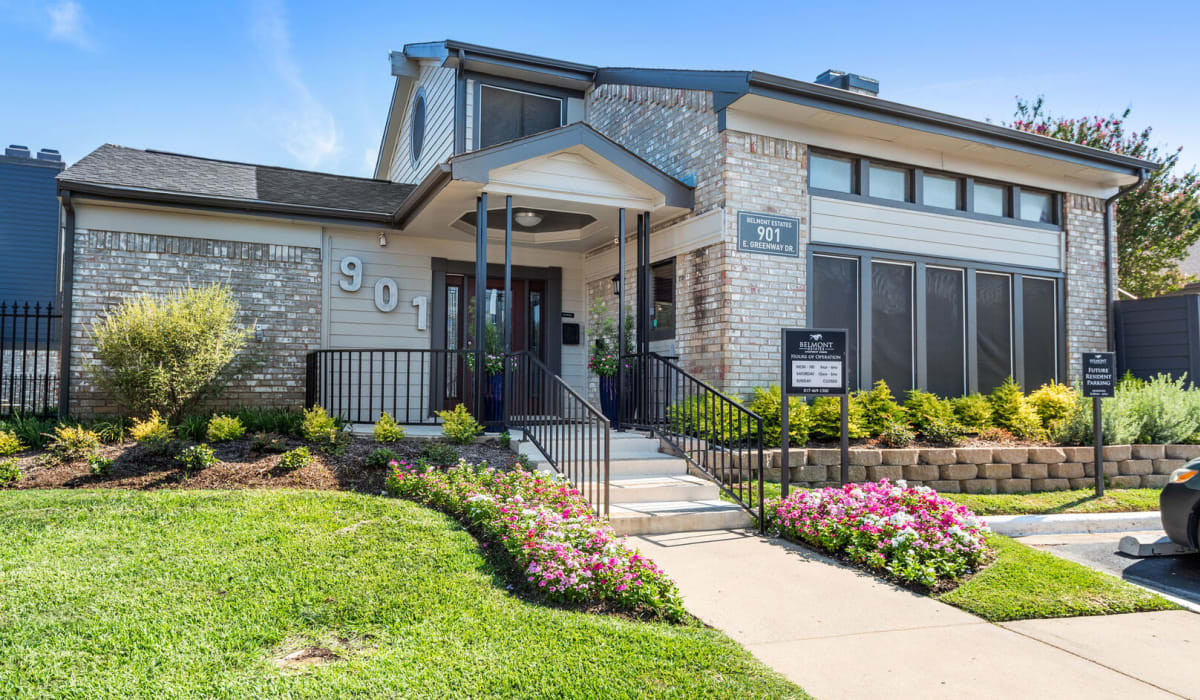 exterior of clubhouse at Belmont Estates in Arlington, Texas