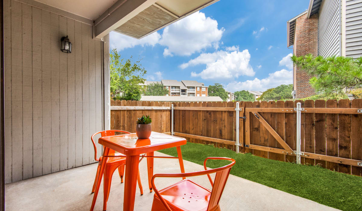 Nice patio at Birch Apartment Homes in Dallas, Texas