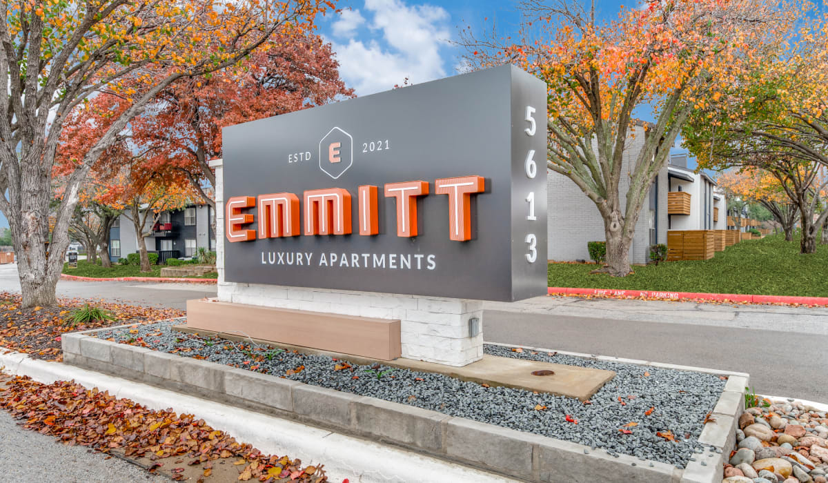 Entrance sign at  Emmitt Luxury Apartments in Haltom City, Texas