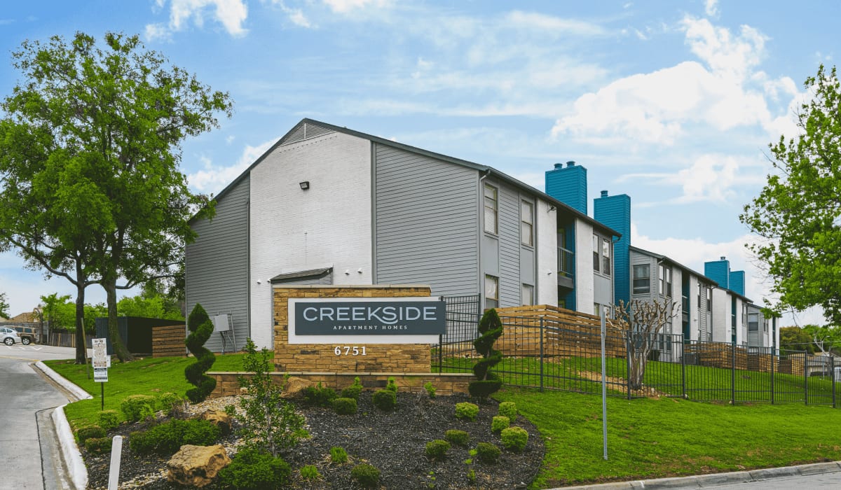 Exterior of the community at Creekside Apartment Homes in Fort Worth, Texas