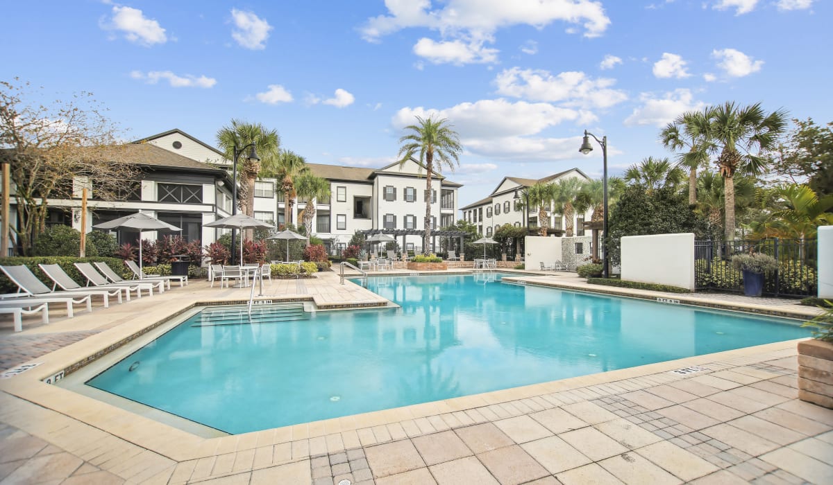Massive swimming pool at Heritage on Millenia Apartments in Orlando, Florida