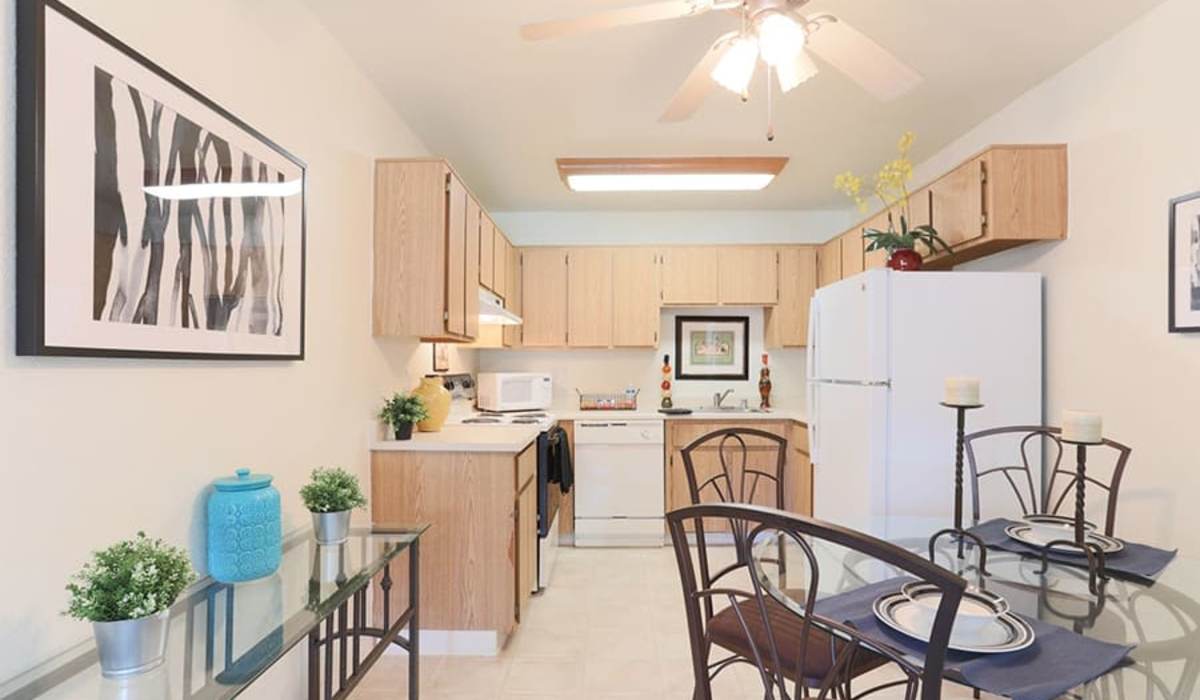 Kitchen with dining table at Ashford Park in Sacramento, California