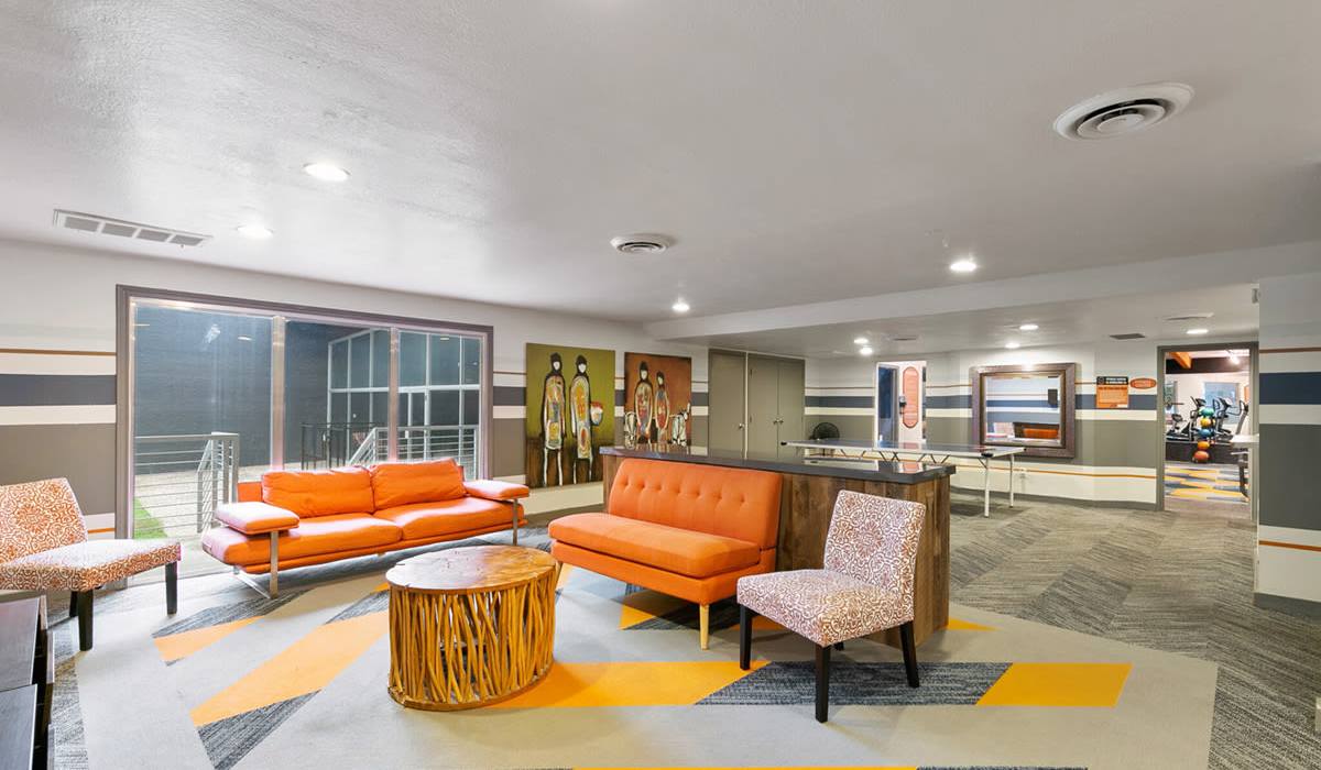 Modern décor in the resident lounge at The Pearl at Midtown in Dallas, Texas