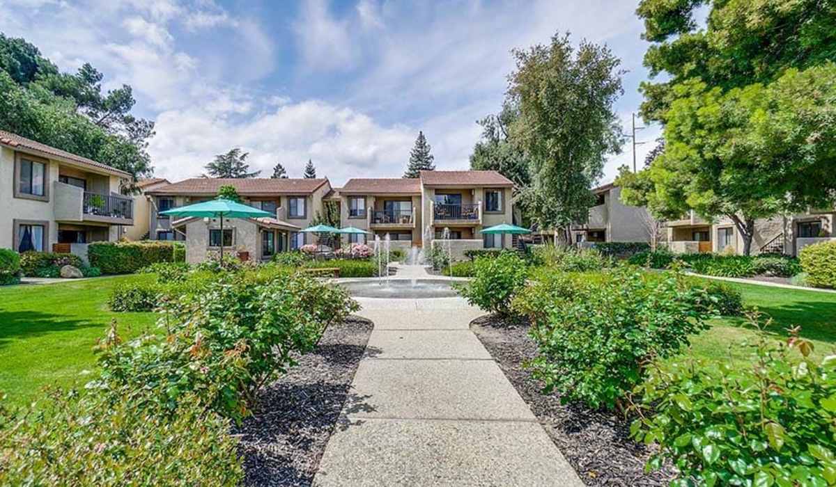 Community area of Villas Willow Glen in San Jose, California