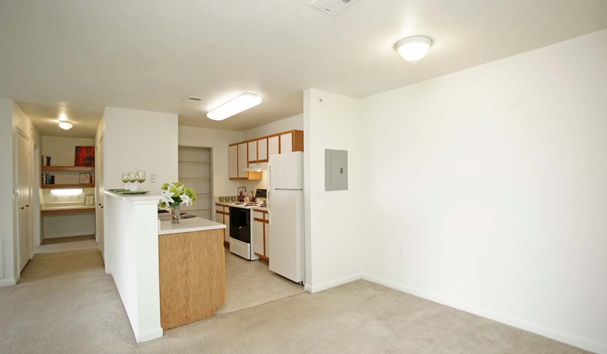 Path way with attached kitchen at North Oak Crossing in Kansas City, Missouri
