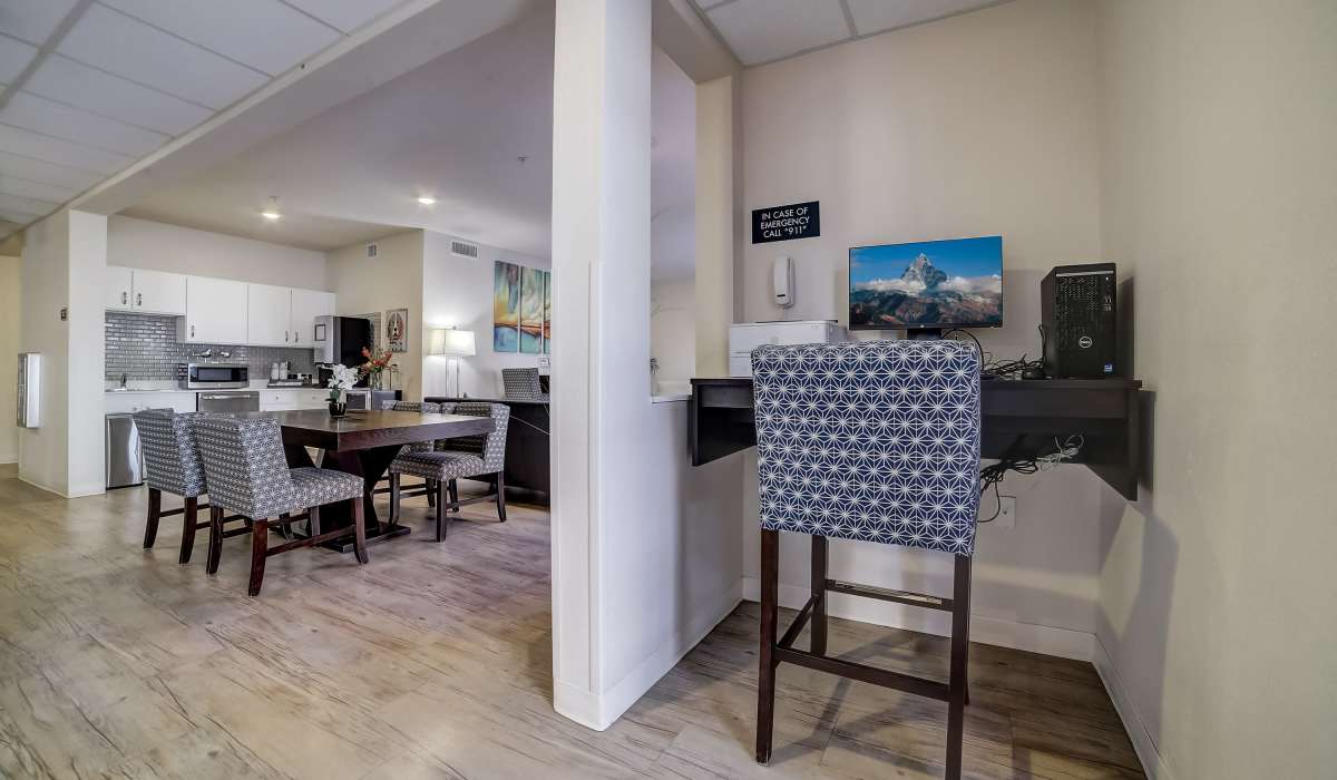 Desk for residents to use Simplicity at the Rim in San Antonio, Texas