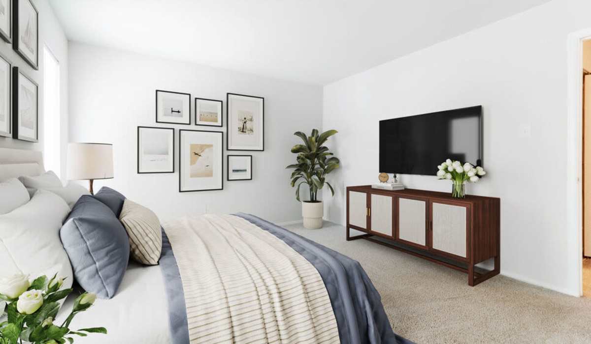 Bedroom at Cloverleaf Lake Townhouse Apartments in North Chesterfield, Virginia