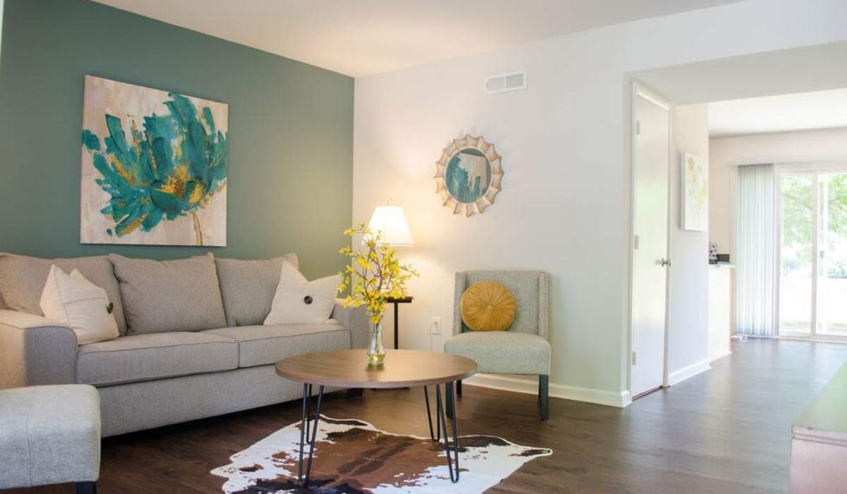 Living room at Cloverleaf Lake Townhouse Apartments in North Chesterfield, Virginia