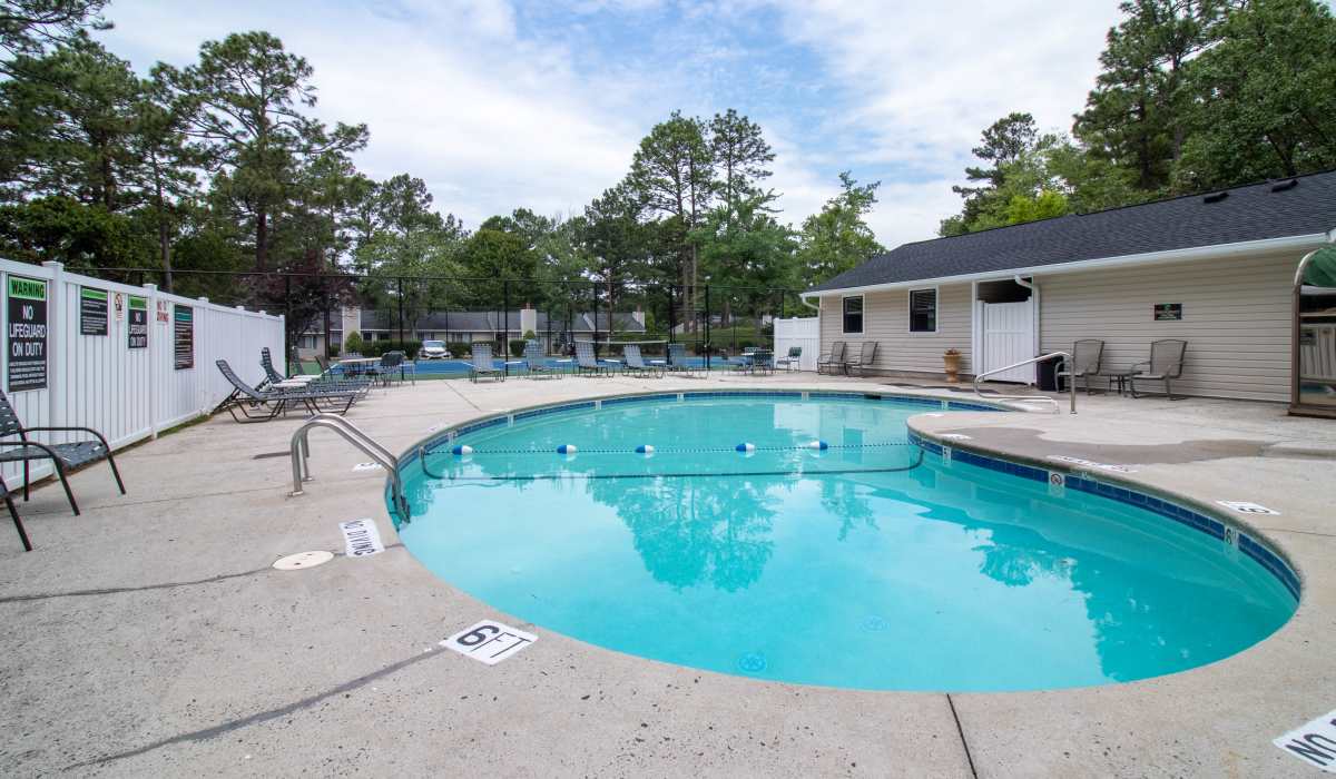 outdoor pool at Tanglewood Apartments in Southern Pines, North Carolina