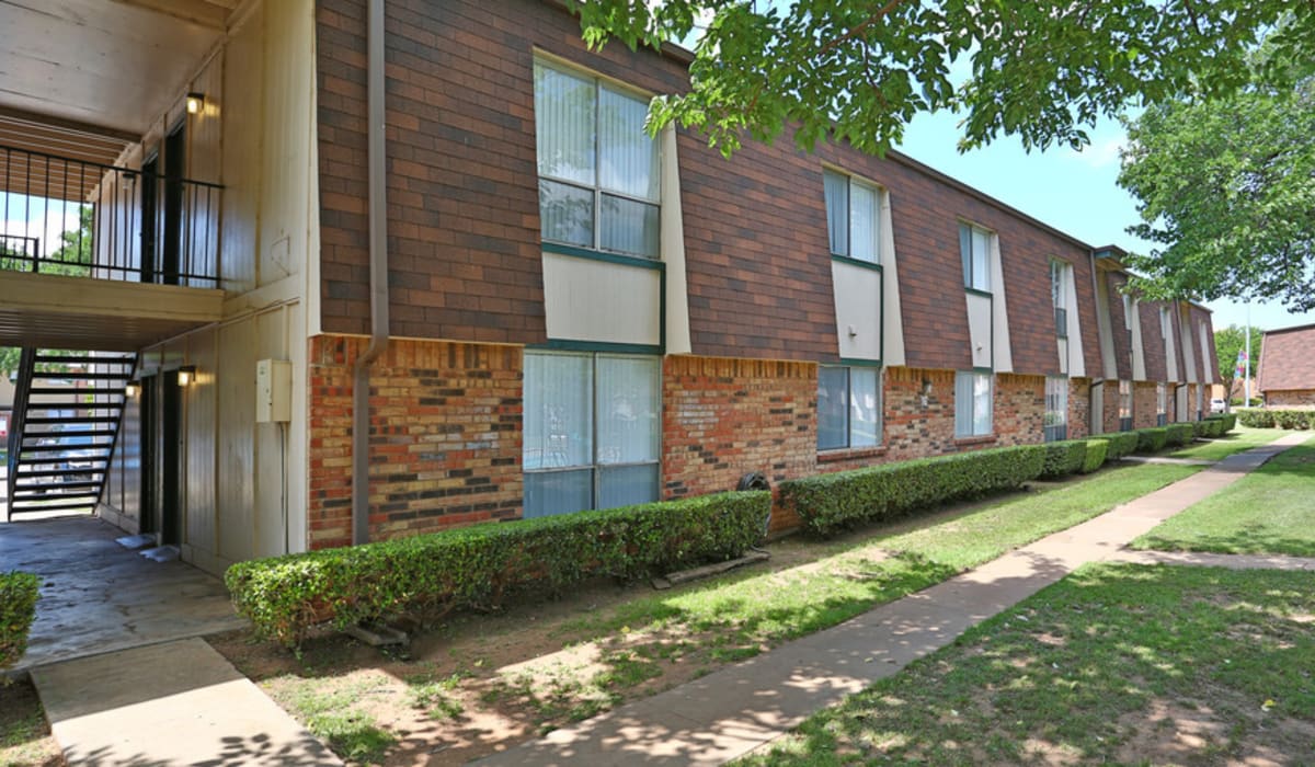 Walkway outside at Taft Haus in Wichita Falls, Texas