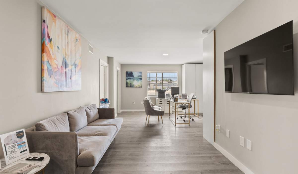 Open living room at Satsuma Village in Lake Charles, Louisiana