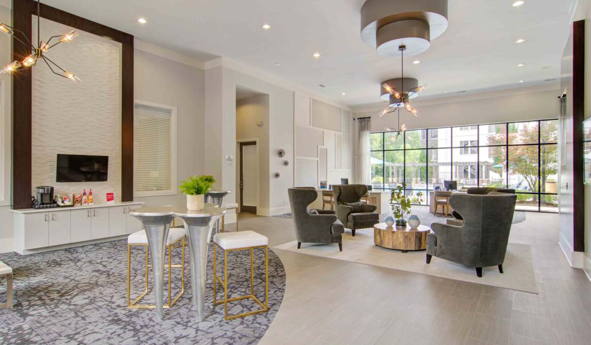Lounge seating for residents in the clubhouse at Twenty25 Barrett in Kennesaw, Georgia
