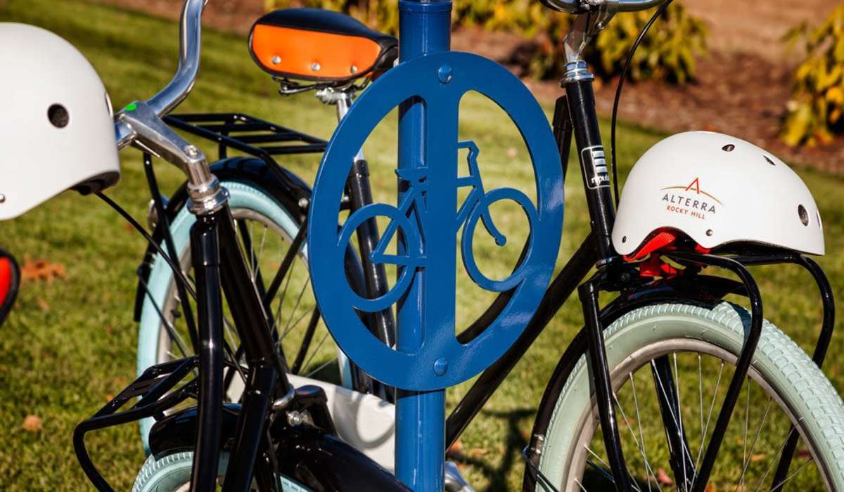 Community bike stand promoting eco-friendly transportation at Alterra | Rocky Hill in Rocky Hill, Connecticut