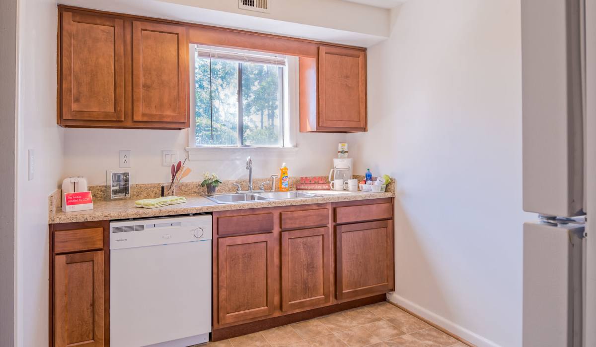 Apartment kitchen at Country Club Apartments in Hampton, Virginia