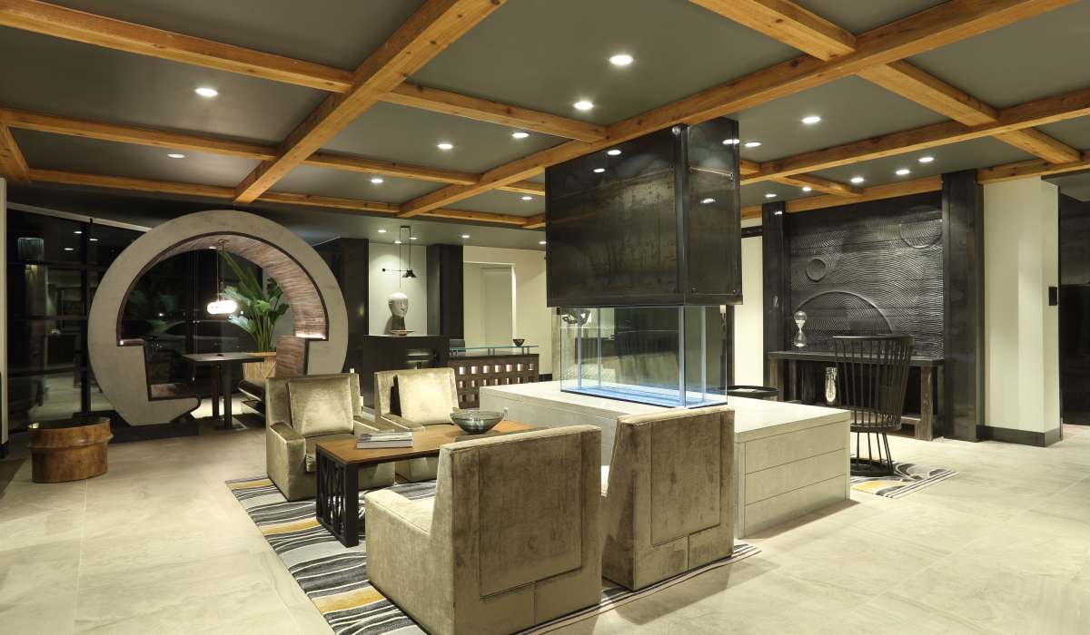 Clubhouse seating at Tate Tanglewood in Houston, Texas