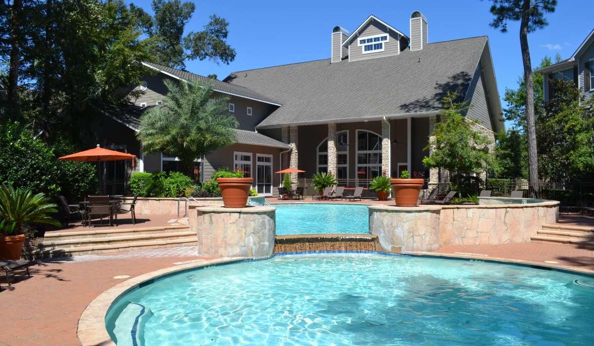 Sparkling pool at Whispering Pines Ranch in The Woodlands, Texas